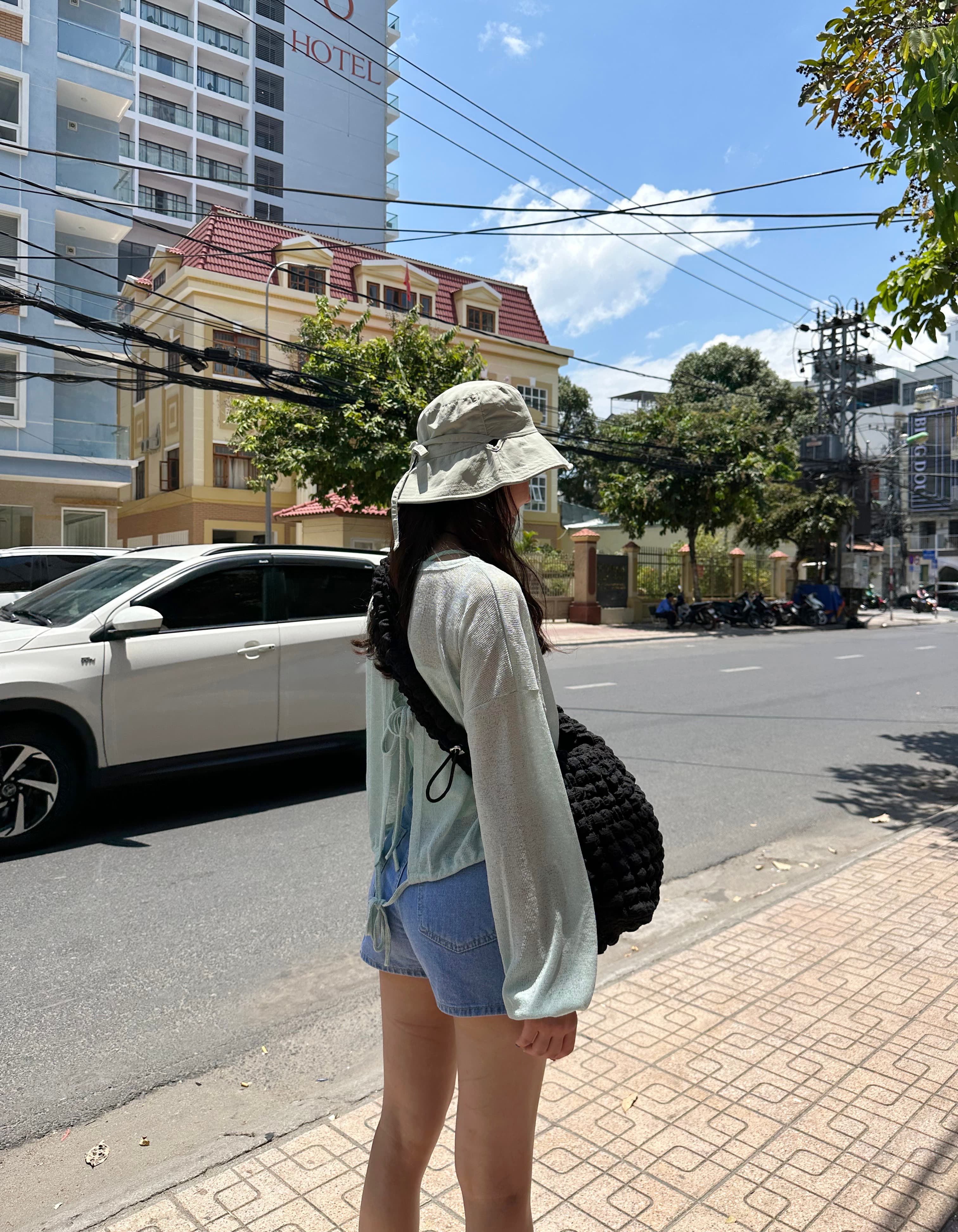 여성용 벙거지 모자 와이어 보넷 버킷햇 리본 턱끈 자외선차단 여행패션 4color hover